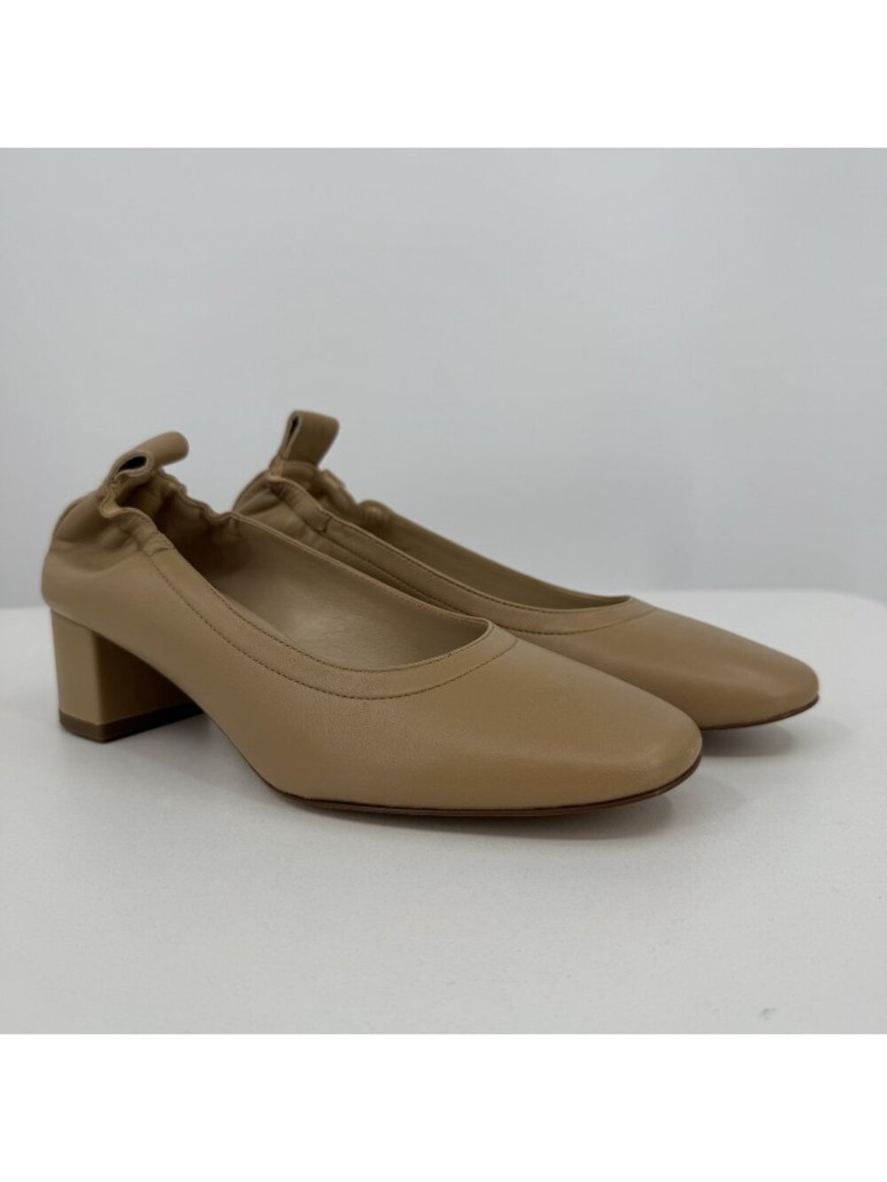 Everlane Italian Leather Day Heel Light Taupe 6 Women's Elastic Back Comfort